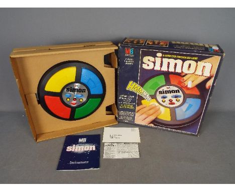 MB Games - A boxed vintage 1978 MB Games ' Simon ' Electronic Computer Controlled Game. The item appears to be in Mint condit