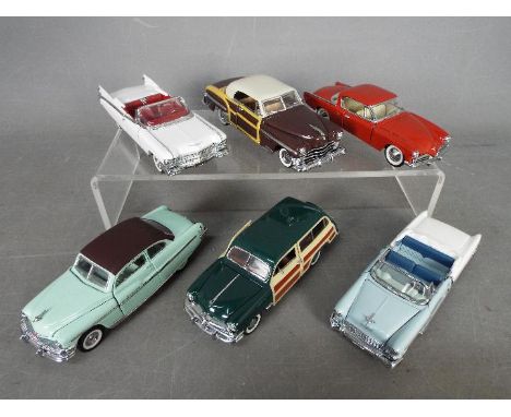 Franklin Mint - A fleet of six 1:43 scale unboxed diecast American model vehicles by Franklin Mint. Lot includes 1950 Chrysle