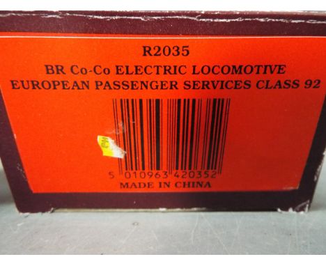 Hornby - A boxed Hornby 'Top Link' OO gauge R2035 Class 92 Co-Co Electric Locomotive OP.No.92046 'Chaucer' in European Passen