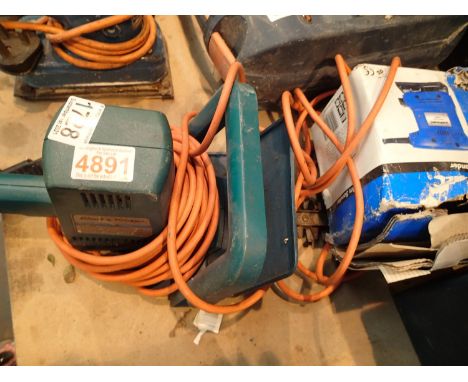 Silver Line palm sander and a Black &amp; Decker hedge trimmer. Not available for in-house P&amp;P, contact Paul O'Hea at Mai