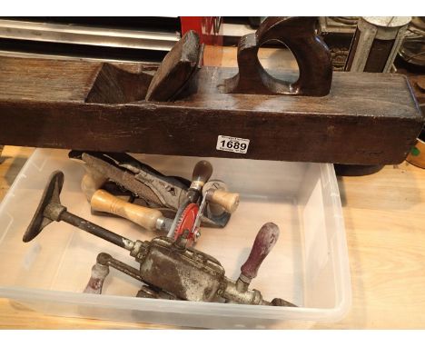Mixed vintage tools including a wood and metal plane. Not available for in-house P&amp;P, contact Paul O'Hea at Mailboxes on 