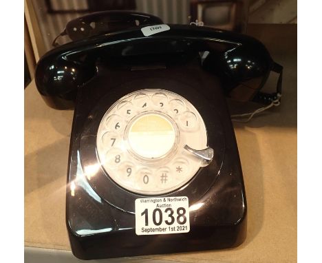 Black, GPO746 Retro rotary telephone replica of the 1970s classic, compatible with modern telephone banking and any standard 