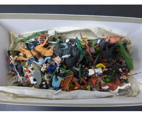 Quantity of plastic soldiers to include Britains, Lone Star, Crescent etc