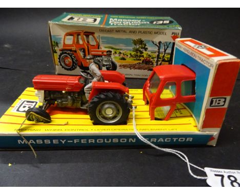 Britains boxed model Massey - Ferguson Tractor, 135, model excellent, box gd/vg