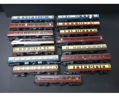 14 OO gauge carriages and coaches to include Triang, Hornby and Lima