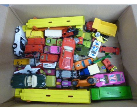 A collection of approx 40 assorted die cast vehicles mostly Lesney/Matchbox including Merryweather Fire Engine, Phantom F45, 