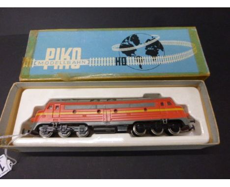 Boxed Piko Modellbahn HO scale Ung Diesel Locomotive 5/6004