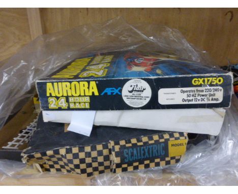 Collection of early Scalextric set with three original tin plate slot cars in gree, red & blue all with drivers, play worn, b
