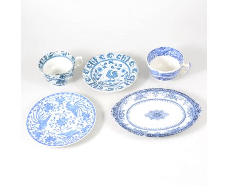 A quantity of blue and white table ware, including Spode Copeland Italian ware side plates (one box)