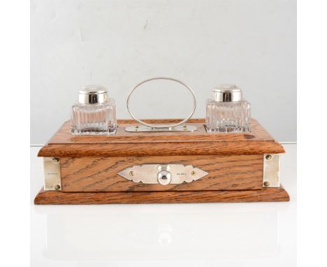 Victorian style silver mounted oak desk stand, F. P. C. for Schaeffer, Birmingham 1989, fited with two inkwells, drawer under