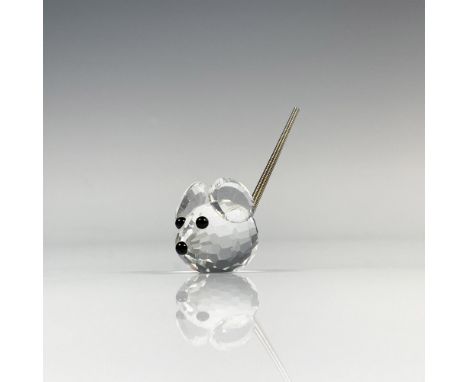 The cutest rodent made with a clear cut crystal body, black eyes and nose and metallic spring tail. This item has its origina