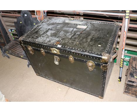 An OshKosh trunk