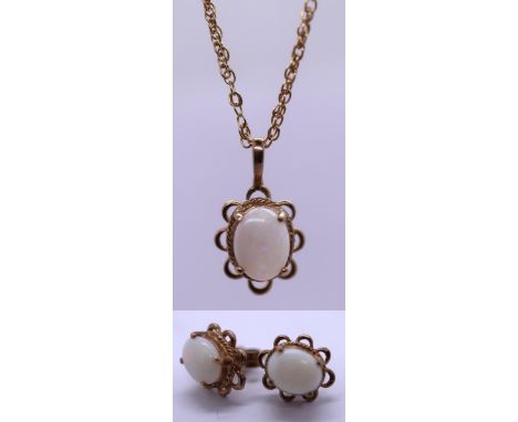 9ct gold opal necklace and earring set 