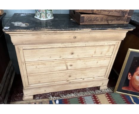 Louis Philippe style commode in pine - Approx size: W: 123cm D: 51cm H: 97cm 