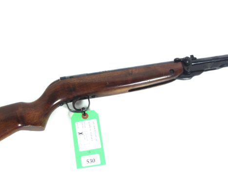 A Webley MkIII .22 Cal. air rifle, Ser. No. 35166, overall well in above average condition.As a post 1939 air weapon the rest