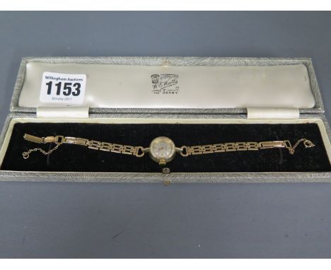 A ladies 9ct yellow gold Rotary manual wind wristwatch, clean working condition - approx total weight 13.5 grams