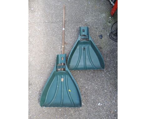 Garden Leaf Collecting Tool 