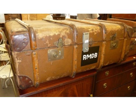 WOOD BOUND FIBRE TRUNK