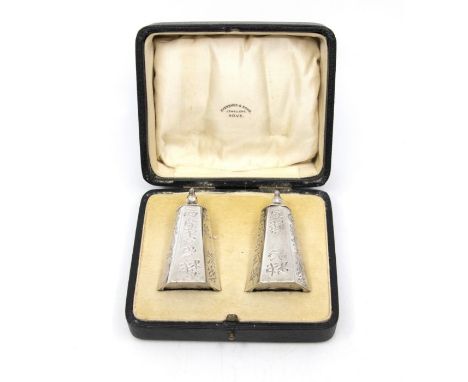 A pair of Victorian facetted upward tapering silver salts engraved with Chinese calligraphy, by Charles Thomas Fox and George