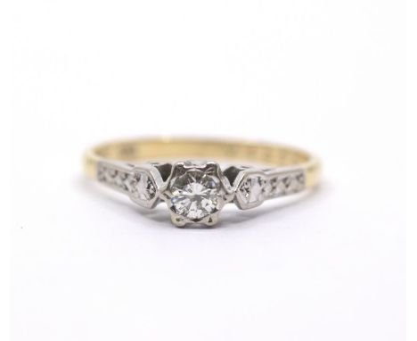 An 18ct solitaire diamond ring, claw set round&nbsp; brilliant of approx 0.15ct, 2.7g