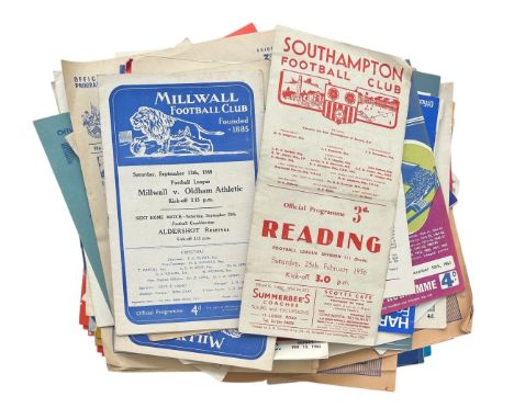 APPROXIMATELY 180 1950S ONWARDS ENGLISH LEAGUE FOOTBALL PROGRAMMES, OVER 60 1950S NOTED (SOME OLDER ISSUES NOTED), HUGE MIX I