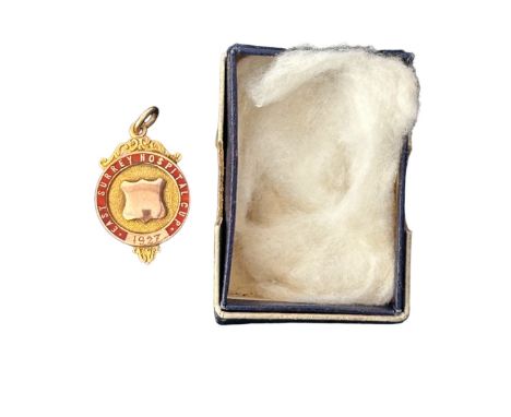 1927 EAST SURREY HOSPITAL CUP WINNERS MEDAL, WINNERS UNKNOWN, HALLMARKED, WEIGHS 7 GRAMS, GOLD.