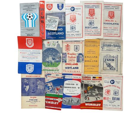 X15 1940S ONWARDS INTERNATIONAL FOOTBALL PROGRAMMES, INCLUDES ENGLAND VERSUS WALES 1946, MULTIPLE WALES 1950S HOMES, ENGLAND 