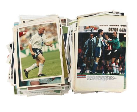X450 MIXED FOOTBALL/ OTHER SPORTS PHOTOGRAPHS/ PORTRAITS/ PRESS PHOTOS, MIX OF EVENTS, 1980S ONWARDS, MANCHESTER UNITED/ ENGL