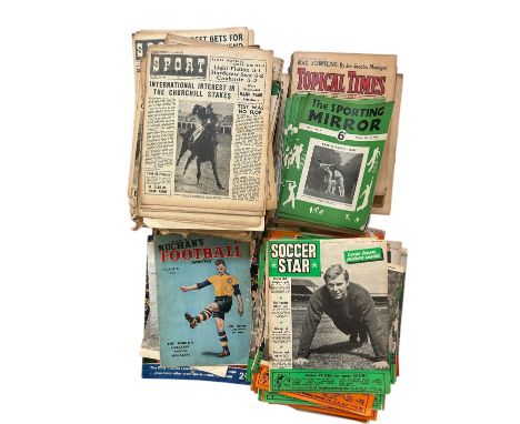 LARGE COLLECTION OF VINTAGE FOOTBALL/ SPORTS MAGAZINES/ PUBLICATIONS, 100+, 1930S ONWARDS, MANY SPORTS EXPRESS INCLUDED, SOCC
