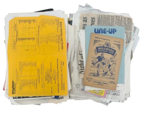 X200 MISCELLANEOUS RESERVES/ YOUTHS FOOTBALL PROGRAMMES, MAINLY SINGLE SHEETS, HUGE MIX OF CLUBS, 1980S ONWARDS. USUAL FAULTS