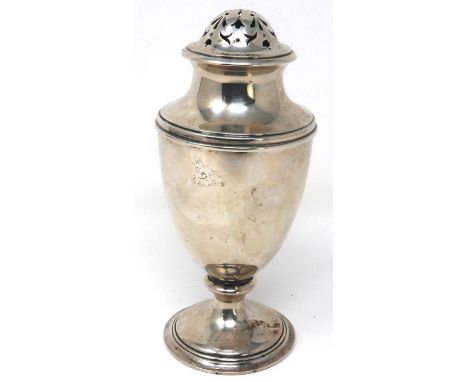 Hallmarked silver castor, London assay, H: 17 cm, 111g. P&amp;P Group 1 (£14+VAT for the first lot and £1+VAT for subsequent 