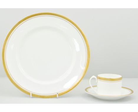 Aynsley Elizabeth pattern bone china dinner and coffee service, No. 7947, approximately 72 pieces.