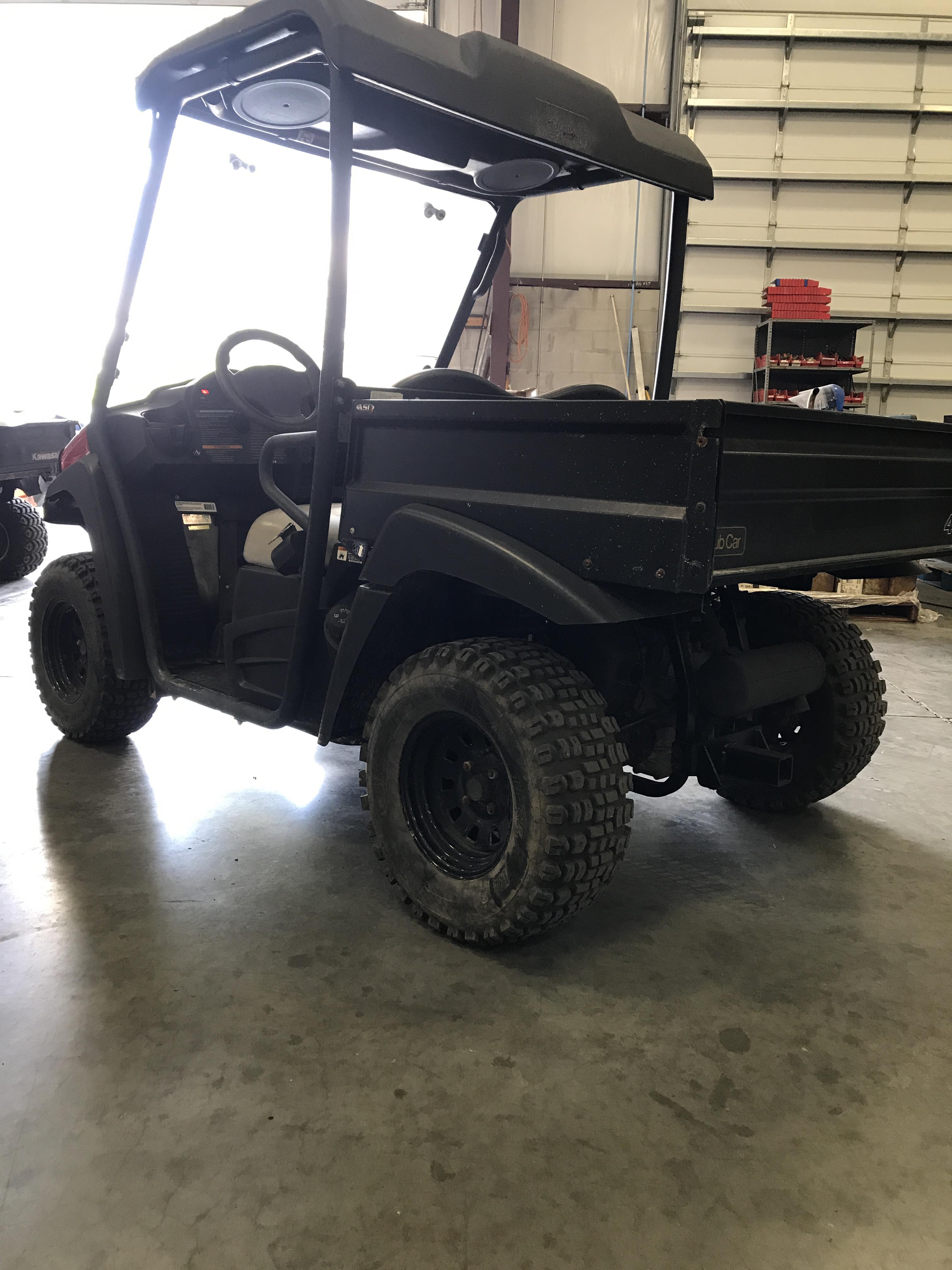2011 CLUB CAR MOD. XRT950, 4X4 UTV, GAS ENGINE, DUMP BED, TOP