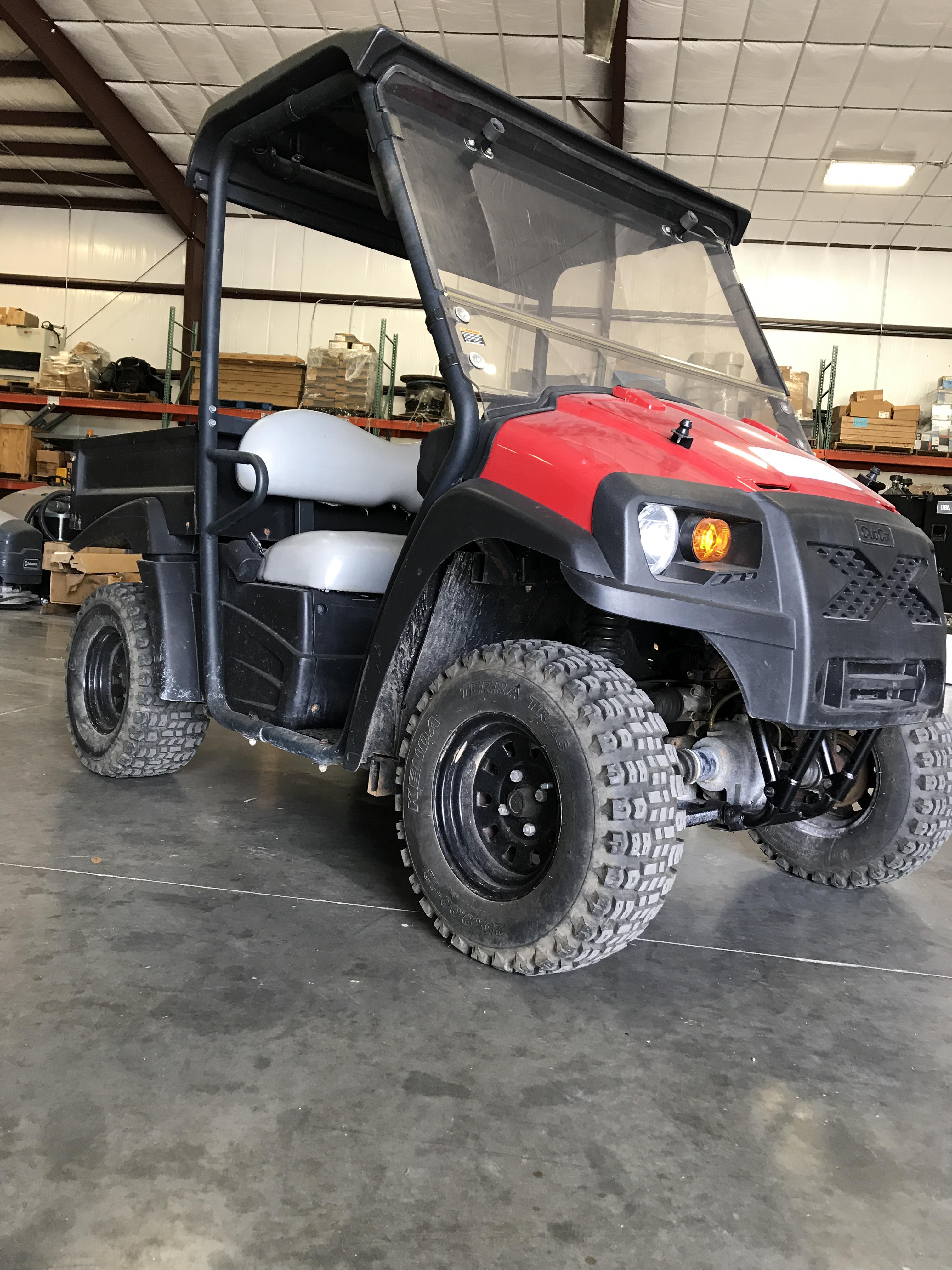 2011 CLUB CAR MOD. XRT950, 4X4 UTV, GAS ENGINE, DUMP BED, TOP