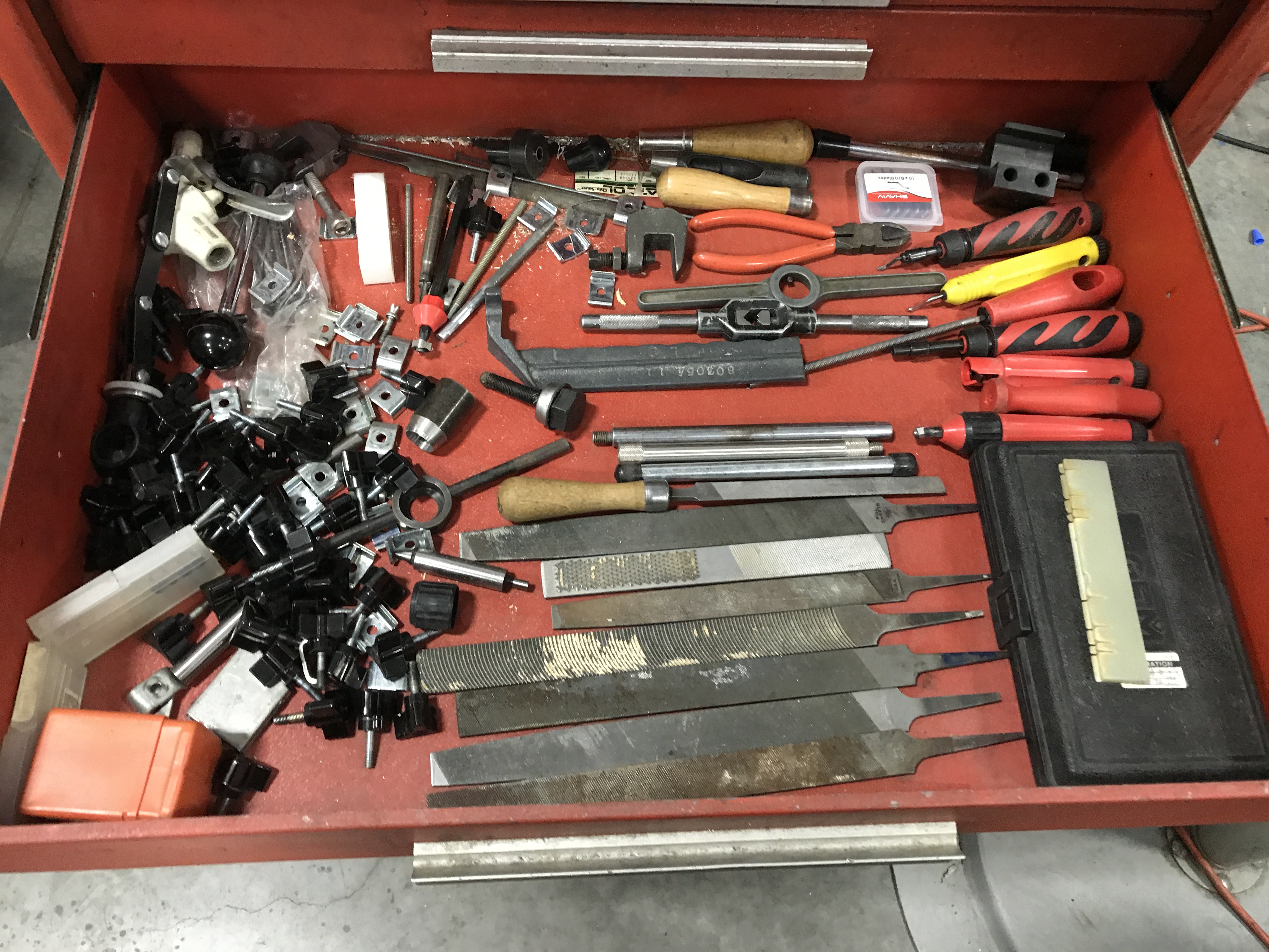 KENNEDY ROLLING TOOL CART W/ CONTENTS