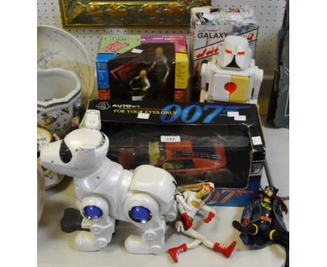 Toys - Autoart James Bond 'for your eyes only' vehicle; a Mainland Galaxy Warrior robot, boxed; an Austin Powers Dr Evil and 