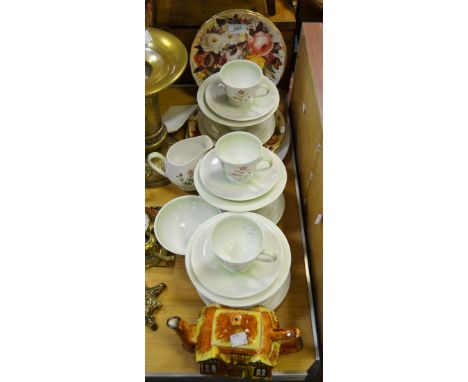 A Tuscan China Meadowsweet tea service, for six;  Royal Albert collectors plates;  etc