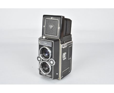 A Rollei Magic I Model K9 TLR Camera, serial no 2509423, shutter working, meter responds to light, body VG, Schneider-Kreuzna