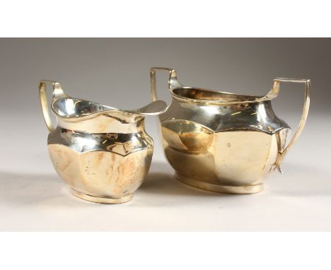 A TWO-HANDLED SUGAR BASIN AND MILK JUG. Sheffield 1924.  Weight 10ozs.