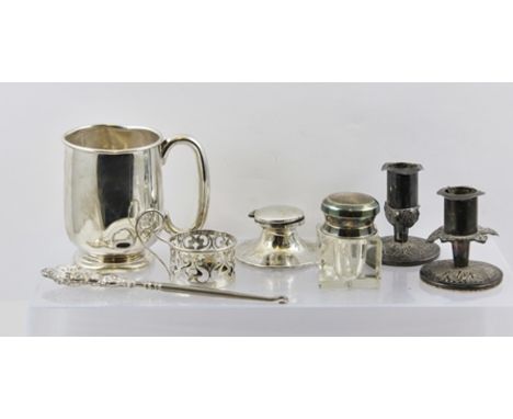 EMILE VINER A SILVER TANKARD, Sheffield 1933, together with an ASPREY SILVER CAPSTAN DESIGN INKWELL, a silver handled BUTTON 