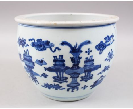 A GOOD  17th / 18TH CENTURY CHINESE KANGXI BLUE &amp; WHITE PORCELAIN JARDINIERE, the body of the pot decorated with two pane