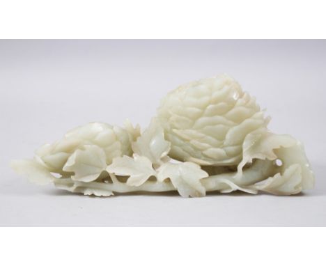 A GOOD LARGE 18TH / 19TH CENTURY CHINESE CARVED GREEN JADE TWIN BRUSH WASHER, carved in the form of two flowers attached to t