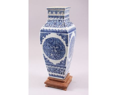 A N 18TH / 19TH CENTURY CHINESE BLUE &amp; WHITE SQUARE FORMED PORCELAIN VASE &amp; STAND, the body of the vase with typical 