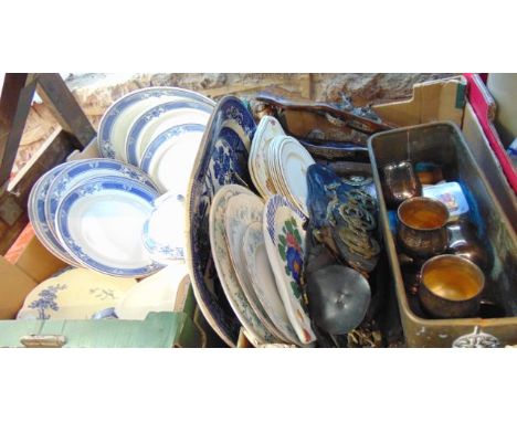 A quantity of Pountney Bristol blue and white printed dinner wares including three oval graduated meat plates, a tureen and c
