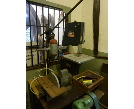 A DeWalt bench top fret saw, model number BS/1310 together with a further bench top Wolf drill press and disc sander with Hoo