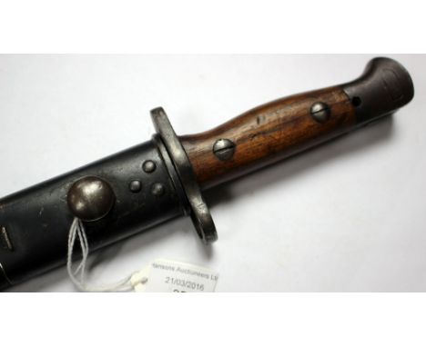 WW1 British 1907 pattern bayonet and scabbard. Made by Wilkinson dated 7/1915. Blued blade in good condition.