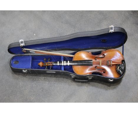Cased Skylark violin with bow 