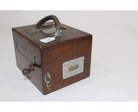French Plasschaert pigeon racing clock
