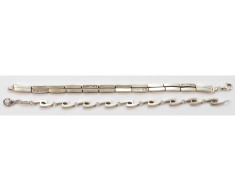 Two 925 silver Fossil bracelets, 18cm, 30gm 