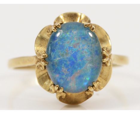 A 9ct gold and opal triplet ring, 10 x 8mm, J, 1.6gm 
